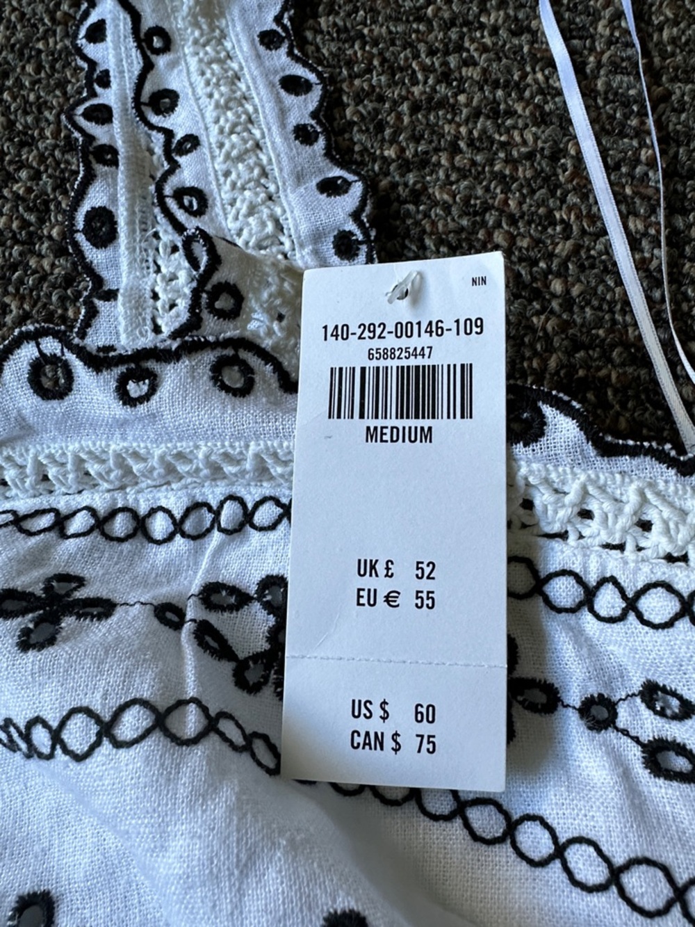 NWT Abercrombie and fitch tank - Picture 2 of 6